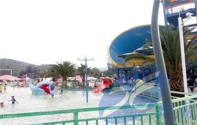 玻璃鋼水上樂園設備制造廠家、人工造浪設施、新潮游樂兒童水屋